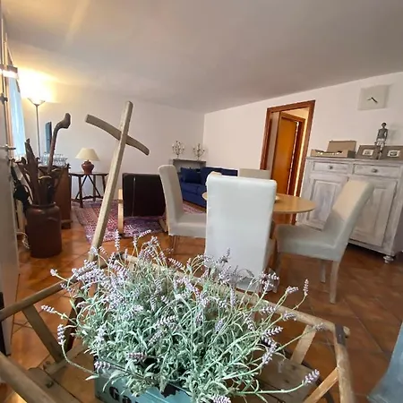 Bed & Breakfast La Casetta Dalla Porta Rossa